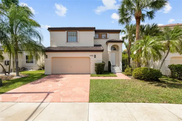 1392 NW 159th Lane, Pembroke Pines, FL 33028