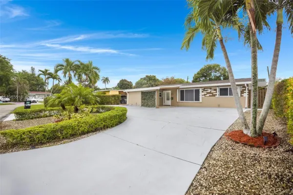 6450 Mckinley Street, Hollywood, FL, 33024