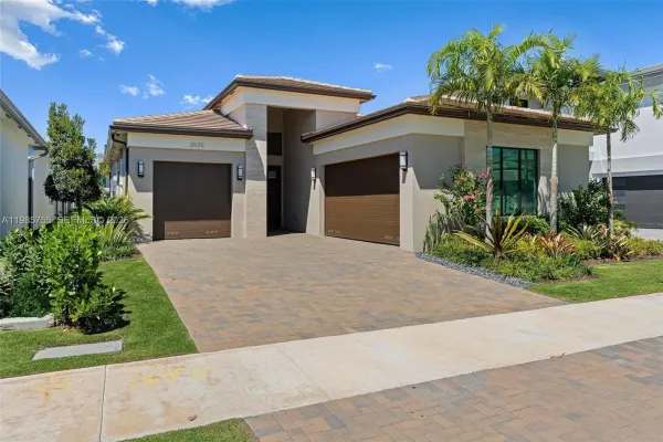 21135 Tangelo Tree Drive, Boca Raton, FL 33434