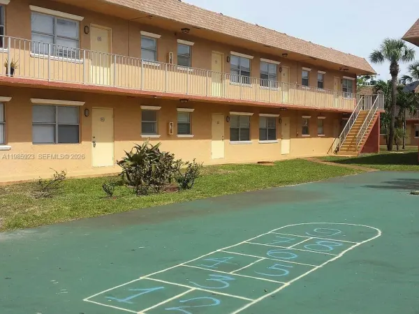 101 NE 41st Street, Unit E73, Oakland Park, FL, 33334