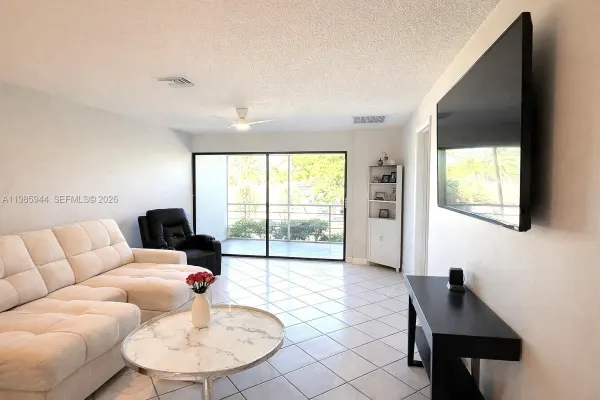 7830 NW 33rd Street, Unit 308, Davie, FL, 33024