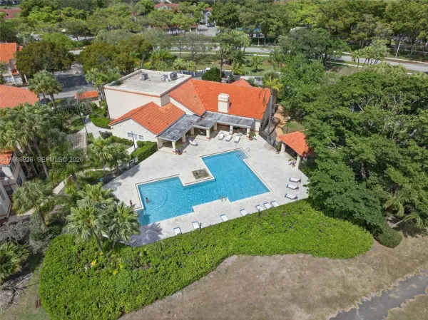 3400 N Pinewalk Drive, Unit N 923, Margate, FL, 33063