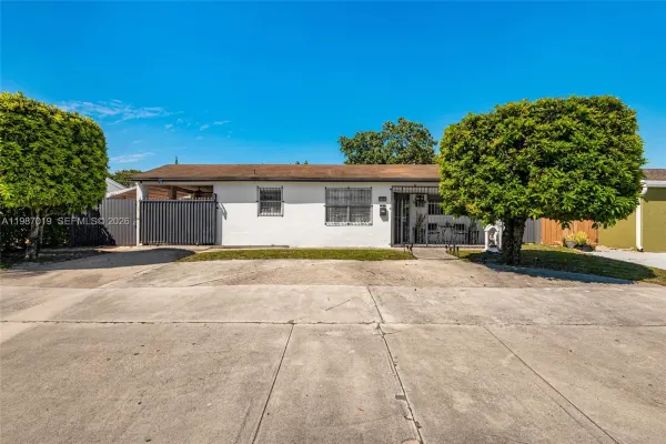 7171 Sheridan Street, Hollywood, FL 33024