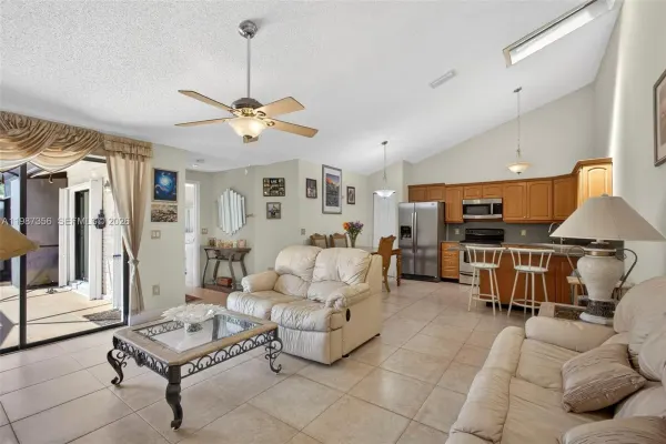 5662 Golden Eagle Circle, Palm Beach Gardens, FL 33418