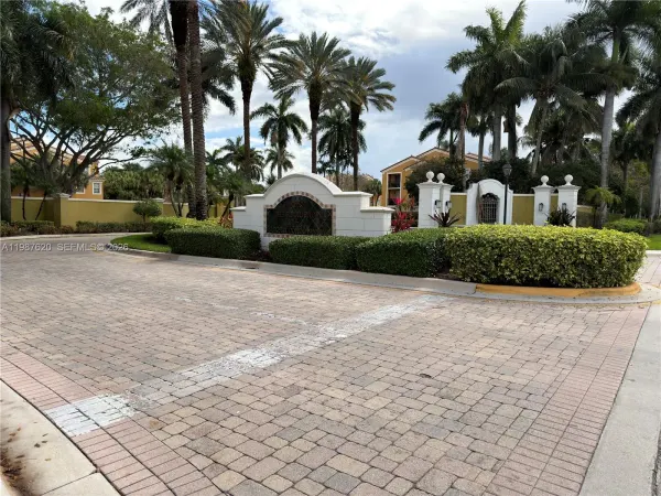 2351 W Preserve Way 104, Miramar, FL 33025