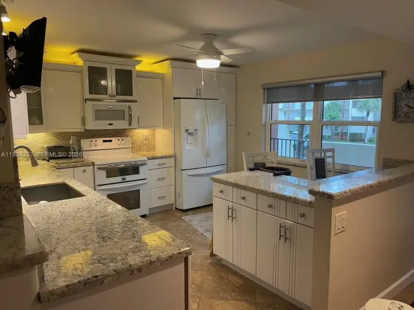 281 S Hollybrook Drive, Unit 50205, Pembroke Pines, FL, 33025