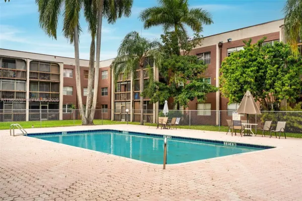 7000 Nova Drive 105e, Davie, FL 33317