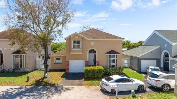 1199 SW 109th Lane, Davie, FL, 33324