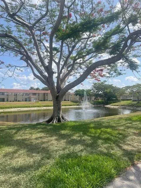 1030 Twin Lakes Drive, Unit 21h, Coral Springs, FL, 33071