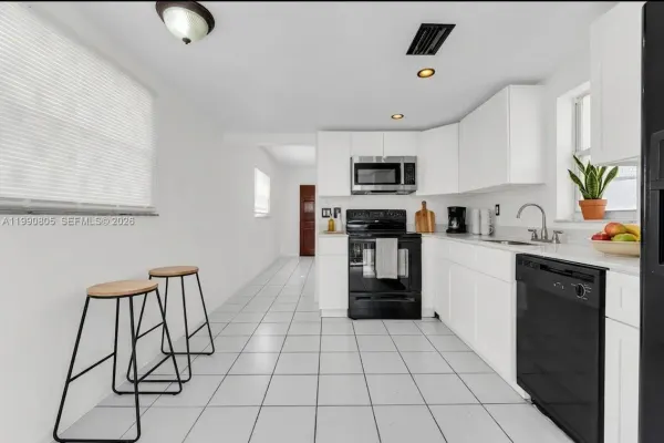 321 SW 1st Court, Unit K4, Pompano Beach, FL, 33060