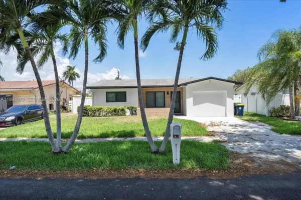 233 SE 4th Terrace, Dania Beach, FL 33004