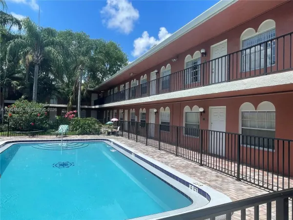 1405 Miami Road, Unit 23, Fort Lauderdale, FL, 33316