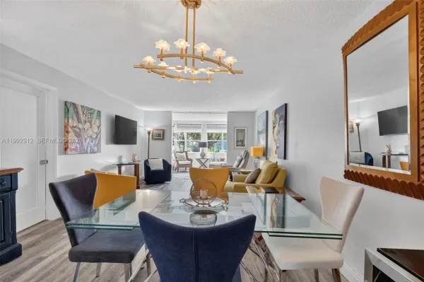 9821 Sunrise Lakes Boulevard, Unit 107, Sunrise, FL, 33322