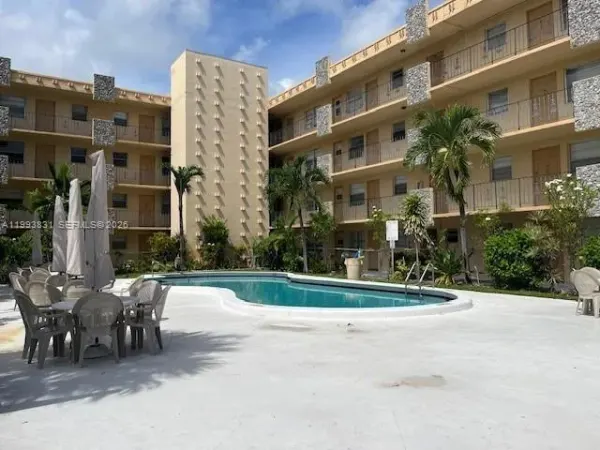 2145 Pierce Street, Unit 403, Hollywood, FL, 33020