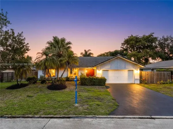 251 NW 92nd Avenue, Coral Springs, FL, 33071