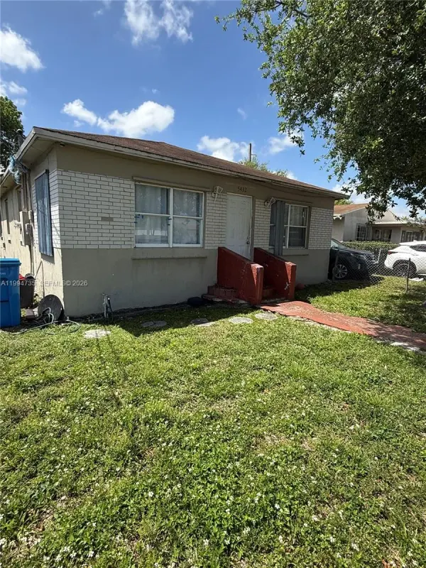 5432 SW 18th Street, West Park, FL, 33023