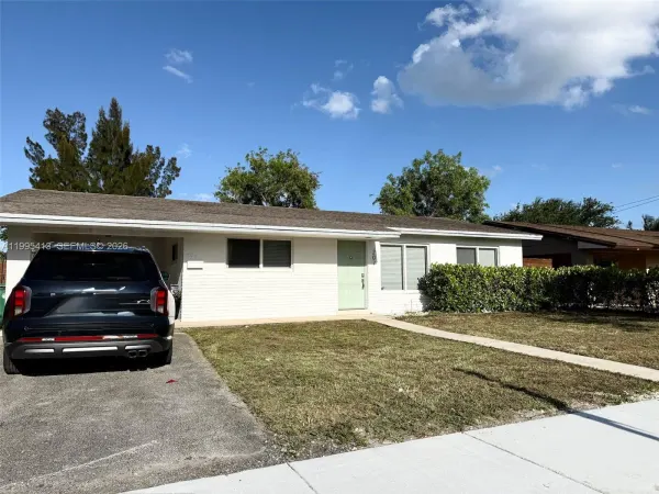207 SW 12th Avenue, Dania Beach, FL, 33004