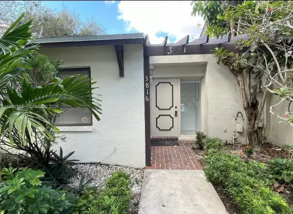 3816 SW 68th Way, Unit 14f, Miramar, FL, 33023