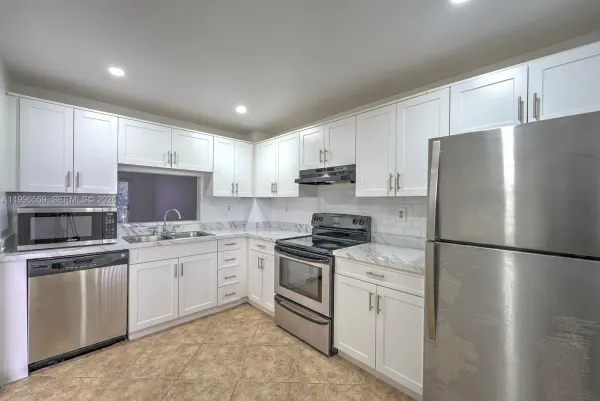 1200 NW 87th Avenue 410, Coral Springs, FL 33071
