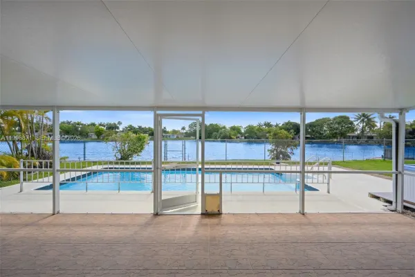 2320 NW 73rd Avenue, Sunrise, FL 33313
