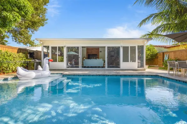201 NE 16th Court, Fort Lauderdale, FL, 33305