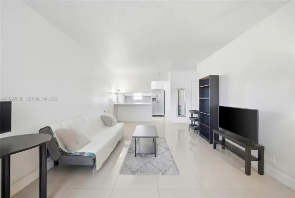 1100 NE 9th Avenue, Unit 105, Fort Lauderdale, FL, 33304