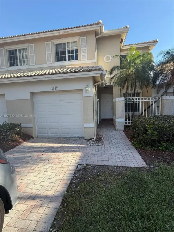 2262 NW 171st Terrace, Pembroke Pines, FL, 33028