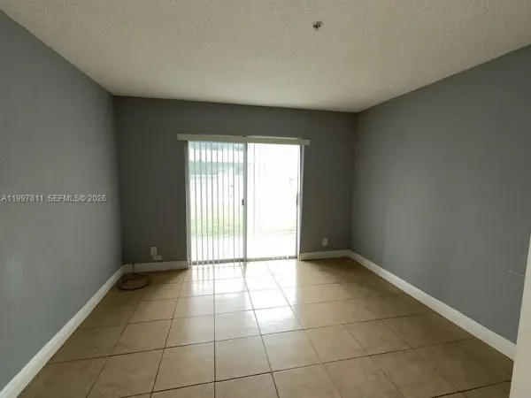 4251 NW 5th Street, Unit 108, Plantation, FL, 33317