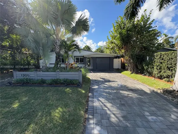 1205 NE 17th Terrace, Fort Lauderdale, FL 33304