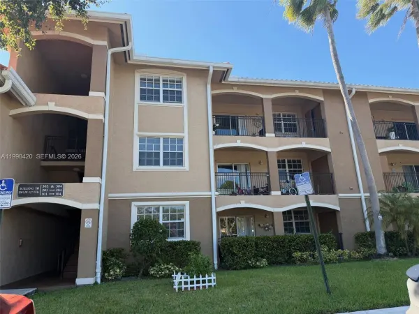 200 SW 117th Terrace, Unit 10103, Pembroke Pines, FL, 33025