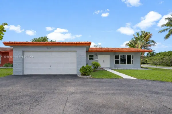 5214 W Park Road, Hollywood, FL 33021