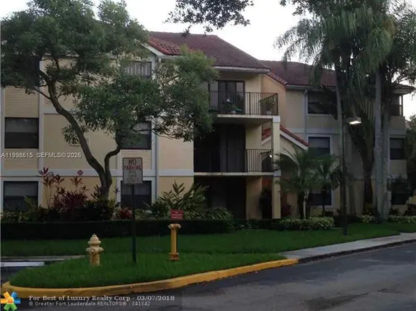 10161 W Sunrise Boulevard, Unit 102, Plantation, FL, 33322