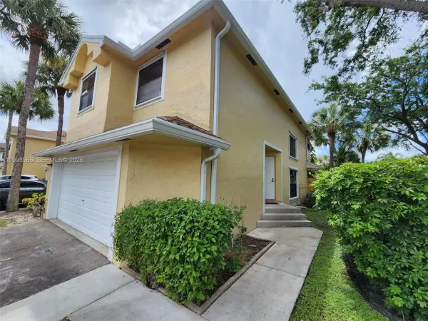 200 SW 95th Terrace 200, Pembroke Pines, FL 33025