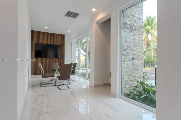 1850 Monroe Street, Unit 410, Hollywood, FL, 33020