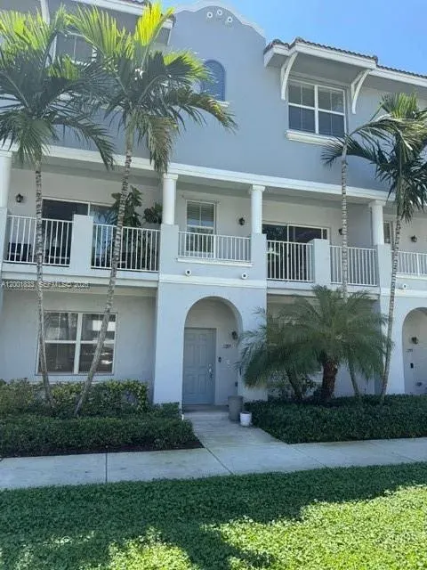 1289 Via De Fossi, Boynton Beach, FL 33426