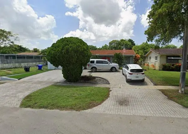 2100 N 54th Avenue, Hollywood, FL 33021