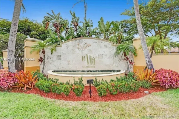 9615 NW 1st Court, Unit 10104, Pembroke Pines, FL, 33024