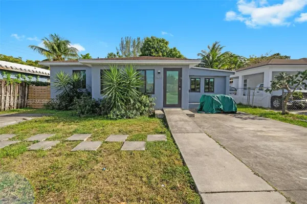 2410 Jackson Street, Hollywood, FL, 33020