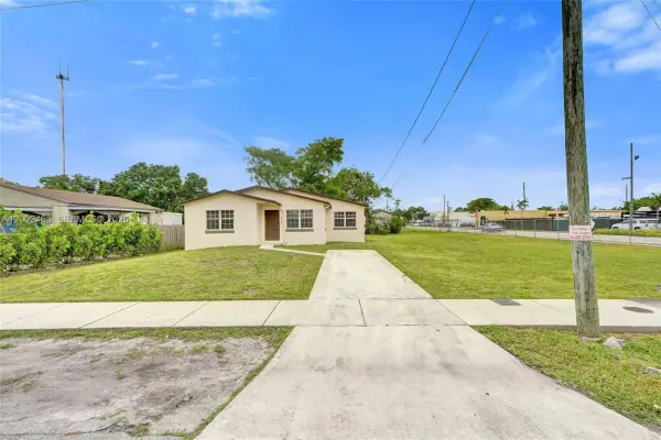 5532 SW 22nd Street, West Park, FL 33023
