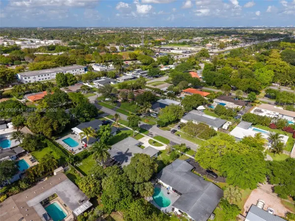 861 NW 67th Avenue, Plantation, FL 33317
