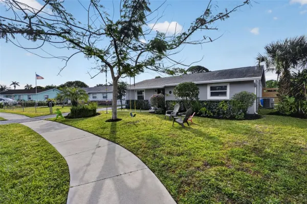 219 E Whitney Drive, Jupiter, FL 33458