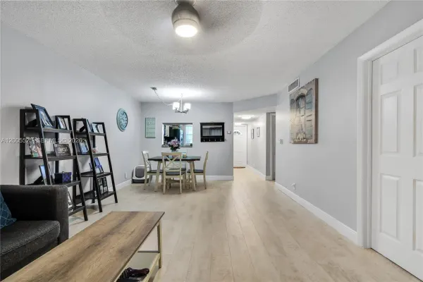 3777 NW 78th Avenue, Unit 15a, Davie, FL, 33024