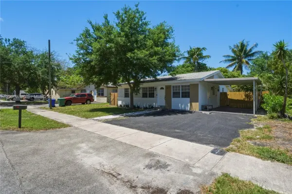 1657 SW 44th Avenue, Fort Lauderdale, FL 33317