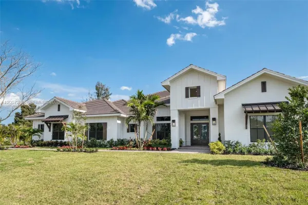 11900 SW 14th Place, Davie, FL 33325