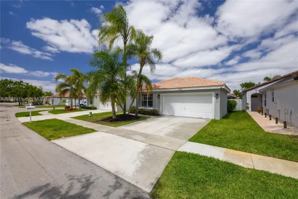 2737 SW 177th Avenue, Miramar, FL 33029