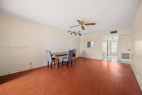 10100 NW 30th Court 309, Sunrise, FL 33322