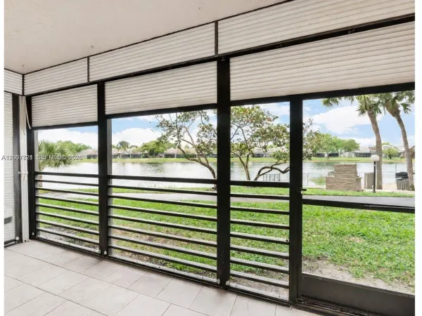 1101 Colony Point Circle 101, Pembroke Pines, FL 33026