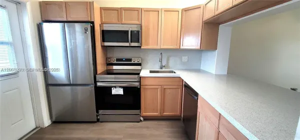 2200 Park Lane, Unit 302, Hollywood, FL, 33021