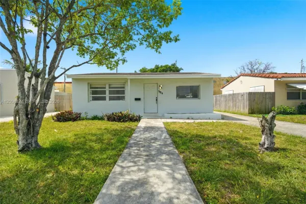 2124 Taylor Street, Hollywood, FL, 33020