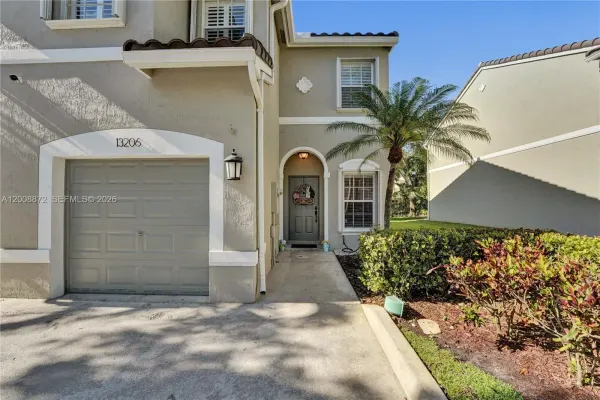13206 NW 7th Place, Plantation, FL 33325